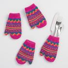 546381 World Market Utensil Holder Purple Winter Mittens Knit Gloves Card
