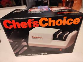 Chefs Choice 021277003105 #310 Diamond Hone Electric Knife Sharpener