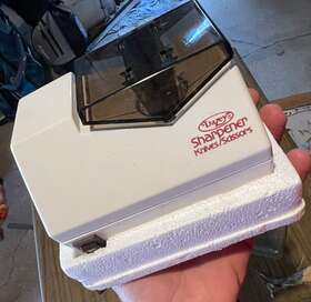 Dazey Corporation 077686625049 Vintage Electric Sharpener For Knives / Scissors Nice Working