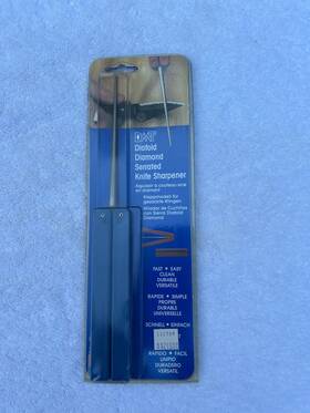 Dmt 001704201106 Dia-fold Blue Diamond Coarse Grit Serrated Knife Sharpening Rod Fskc
