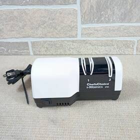 61197 Edgecraft Chefs Choice Hybrid 210 Electric Diamond Hone Knife Sharpener White