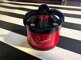 Eksw92 Emeril Knife Sharpener With Suction Pad Red And Black