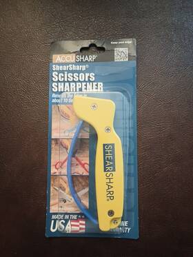 Fortune Products Inc 015896000027 Shearsharp Accusharp Gloss Tungsten Carbide 1 Scissor Sharpener Yellow