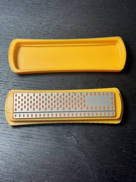 50924 Smiths Sharpeners Yellow Diamond Knife Sharpening Stone