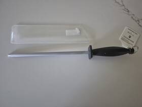Victorinox 046928406876 Sharpening Steel 9 In Round Continental Cut Blk Hard Plastic Handle