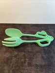 Tupperware Light Green Salad Server-model # 113-2 -retro Kitchen 50S-VINTAGE Mcm. Fixed Price $18.45.