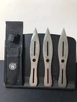 Smith & Wesson Bullseye Inch Throwing Knives Knife 3-PACK SWTK10 With Sheath. Fixed Price $16.00.
