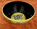 Large Yellow Honey Bee Bowl Ceramic From The Msc (mainstreet Collection). Fixed Price $18.99.