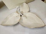 New Lenox Eternal Leaf 3 Part Divided Server Nib Gold Trim American By Design. Fixed Price $79.99.