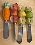 Set Of 4 Boston Warehouse Stainless Steel Spreader Knives Fruits And Vegetables. Fixed Price $8.00.