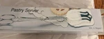 Wm Rogers Silver Plate 10 Pastry Cake Server Scissor Tongs Vintage Oneida New. Fixed Price $17.77.