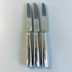 3 Reed & Barton Benson Solid Dinner Knives Glossy Stainless Flatware Knife Set. Fixed Price $13.19.