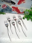 Oneidacraft Wm Rogers Premier Windrift Stainless Salad Dessert Forks. Fixed Price $23.98.