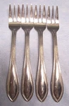 4 Wallace American Tradition Cocktail Oyster Seafood Pickle Olive Appetizer Fork. Fixed Price $19.99.