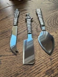 Vintage Bombay Company Nib 3 Pc Pewter Handled Christmas Toy Cheese Knife Set. Fixed Price $24.00.