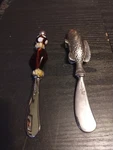 Mud Pie Butter Knives Spreaders Heavy - Set Of 2 Fish & Amber Glass. Fixed Price $19.49.