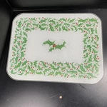 Mcgowan Mfg Tuftop Holly Berry Christmas 9 X 12 Tempered Glass Cutting Board. Fixed Price $40.00.