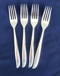 Set Of 4 Oneida Community Twin Dinner Forks Mcm Atomic Starburst. Fixed Price $22.35.