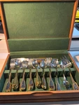 65 Pc Oneida 18/10 Stainless/gold Trimmed Flatware Set Wood Box All Accounted. Fixed Price $125.00.
