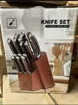 Luxury 16-PIECE Hammered Japanese Style Knife Set With Steak Knives. Fixed Price $64.35.