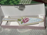 Villeroy & Boch Rose Cottage 11.5" Premium Ceramic Cake Server Pie Pastry New. Fixed Price $74.99.