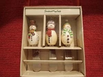 Oneida Snowmates Resin Handle Snowman Cheese Spreaders Set Of 3 Nib. Fixed Price $15.99.