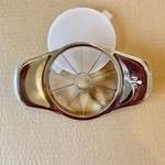 Pampered Chef Apple Wedger Corer Slicer Stainless Steel Cutter #2427 W/ Cover. Fixed Price $14.45.