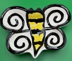 Bumble Bee Candy Dish Serving Bowl Mainstreet Collection Msc Hand Painted 7". Fixed Price $12.97.