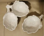Vietri Italy Artichoke 2 Pc Server Set White. Fixed Price $45.00.