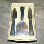 Pier 1 Imports Black Basket Weave Handle Cheese Knife Set 3 Pieces New In Box. Fixed Price $9.88.