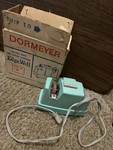 Vintage Dormeyer Electric Knife Scissor Sharpener Edge Well KS1-WH-1 Teal Rare. Fixed Price $89.99.
