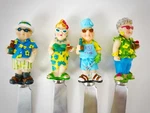 Boston Warehouse Set Of 4 Kiss The Cook Spreaders Bbq Folk Knives Beach Vtg Y2K. Fixed Price $14.40.
