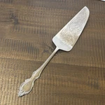 Leonard Silver Stainless Cake Knife Pie Spatula Server 12 Long. Fixed Price $15.00.