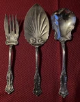 Vintage Wm Rogers Silverplate Serving Set Of 3. Oxford Pattern. Fixed Price $35.00.