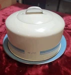 Vintage Jamie Oliver Metal Enamel Cake Server/carrier Lid With Handle Blue Beige. Fixed Price $12.99.