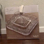 Shannon Crystal By Godinger Dublin Cheese & Cracker Server 12-3/4. Fixed Price $49.00.