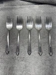 Oneida Community Tudor 1923 Duchess 5 Salad Forks Silverplate Free Ship!. Fixed Price $13.59.
