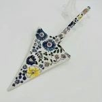 Anthropologie Dorotea Stoneware 11.5 Pie, Cake Server Floral. Fixed Price $18.00.
