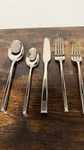 Oneida Diameter 5-PIECE Place Setting. Fixed Price $45.00.