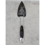 Oneida 18/8 Stainless Steel Slotted Pie Cake Server 11.25 Inch Silver Flatware. Fixed Price $14.98.