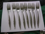 #d Oneidacraft Deluxe Stainless Textura Dinner Forks - Set Of 8. Fixed Price $24.99.