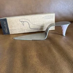 Pampered Chef Pink Zebra High Heel Cake Server #1171 Magnetic New Box. Fixed Price $8.00.