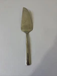 Oneida Stainless Steel Cake Pie Desert Server Spatula Flatware Utensil 9" Long. Fixed Price $15.00.