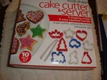 New Handy Gourmet Multi-shape Cake Cutter & Server,. Fixed Price $10.00.