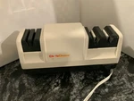 Chef Choice Knife Sharpener Model 100 White Tested Diamond Hone Trizor. Fixed Price $19.75.