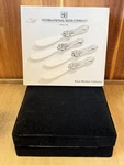 International Co Ribbon 4PC Spreader Set Silverplate W/ Velvet Box. Fixed Price $24.95.