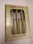New Harry And David Ceramic Spreaders Olive Knives In Box. Fixed Price $29.99.