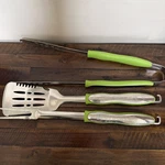 Cuisinart Lime Green Grilling Utensils 3 Pc Set Long Handle Tongs Fork Flipper. Fixed Price $19.99.