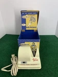 Vintage Handy-hannah Electric Knife Sharpener- 995KS With Original Box- Works. Fixed Price $40.00.