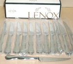 Lenox Tavish 12 Piece Steak Knife Set 18/10 Stainless Knives Glossy New Box. Fixed Price $57.90.